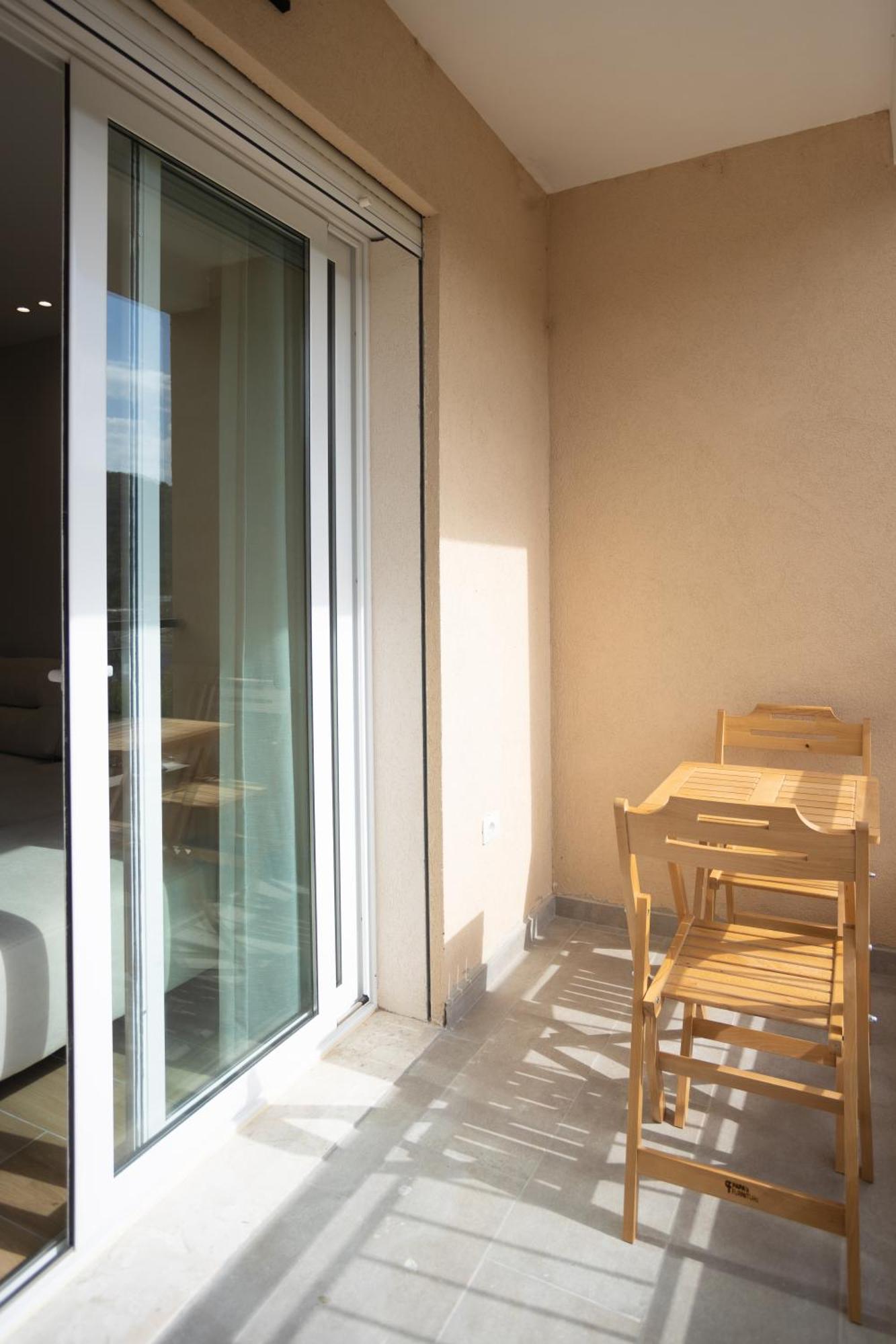 Four Seasons Apartamento
